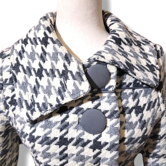 Soia & Kyo Women's Houndstooth Checkered Margo Wool Coat Ivory Grey Black, Small - Picture 4 of 17